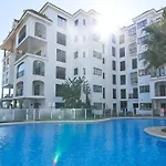 Marina De La Duquesa 803 アパート *